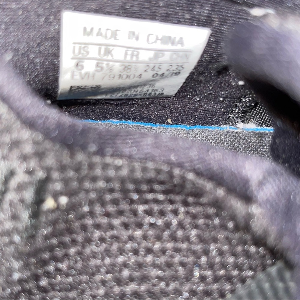 Adidas Sneakers size 6 - Picture 7 of 7